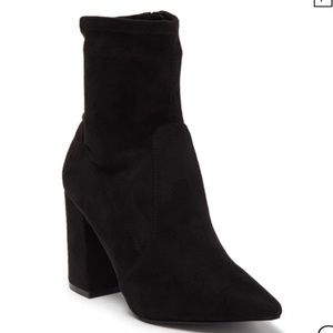 Steve Madden Hayes Block Heel Bootie 
